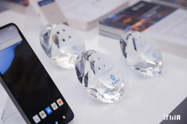 iTAP������������ٿ�����������ӭ���£��������չʾ��iTAP-Ready������